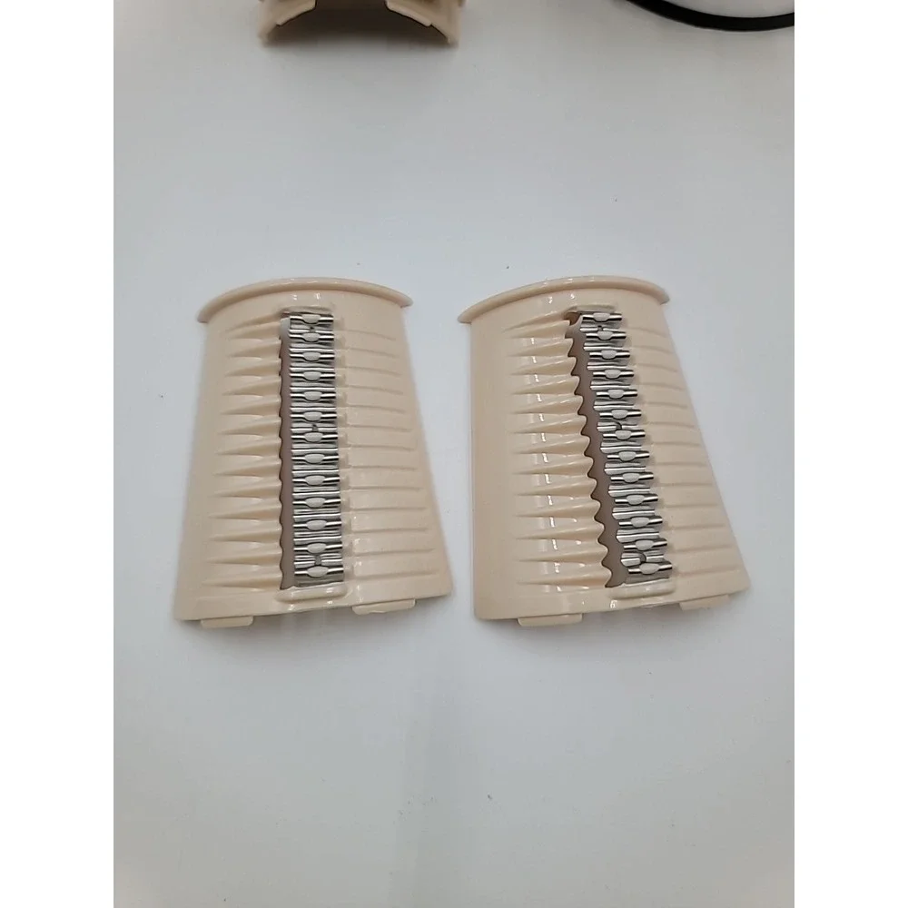 Manual Rotary Cheese Vegetable Grater Shredder Suction Base & 12 Blades Beige